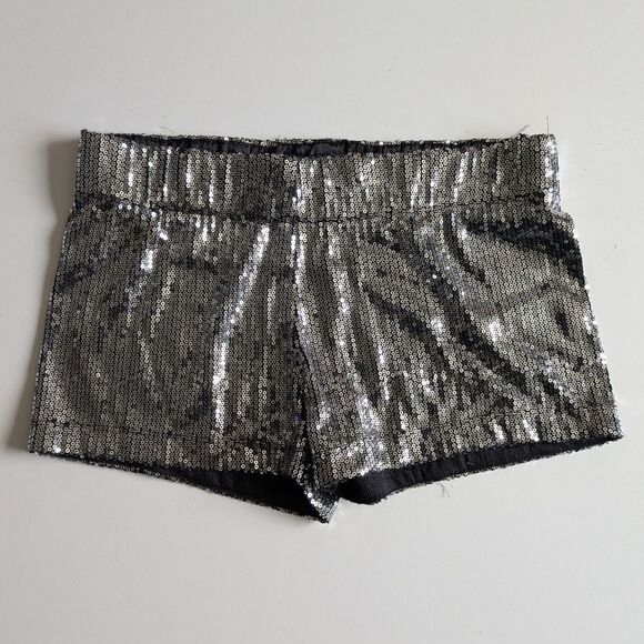 Sans Souci Pants - Sans Souci Silver sequined Mini short Small